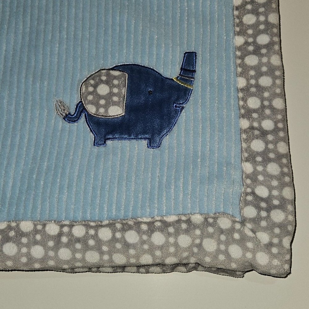 Chick Pea Ribbed Blue Elephant Fleece Baby Blanket Gray White Polka Dot Trim